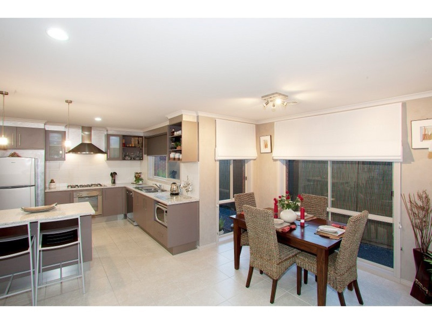 80 Ridgemont Drive, Berwick, VIC 3806 - Thumbnail 2 - 29/07/2021