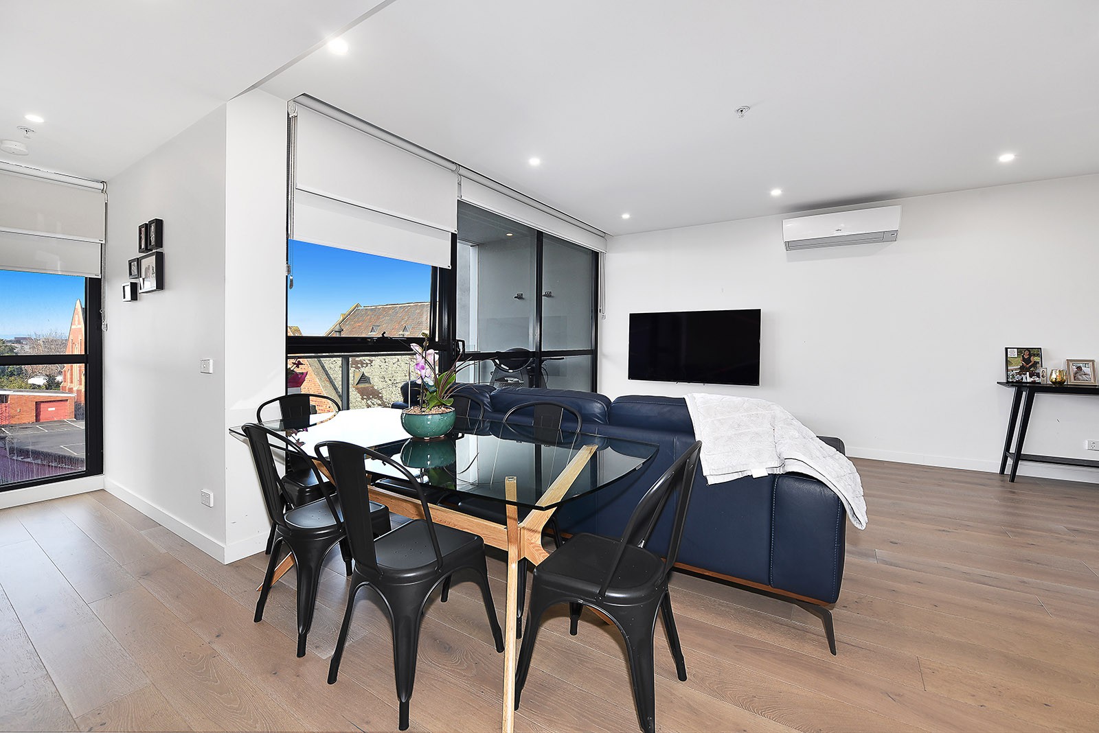 202/19 Russell Street, Essendon, VIC 3040 - Thumbnail 2 - 29/07/2021