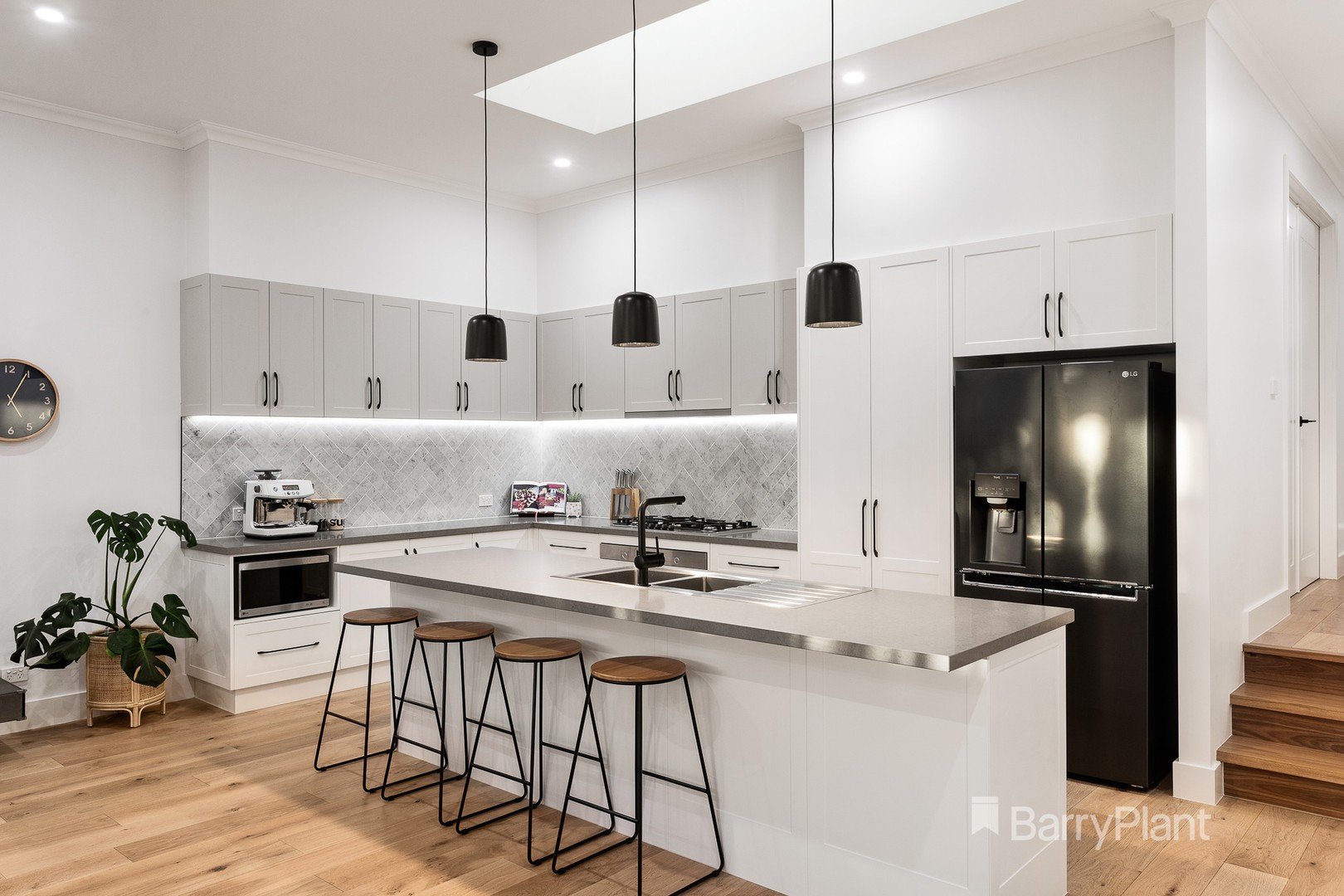 9 Midhurst RoadCroydon, VIC 3136, Croydon - Thumbnail 3
