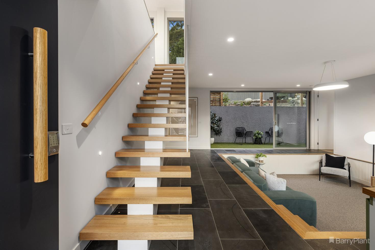 2/84 Bible Street, Eltham, VIC 3095, Eltham - Thumbnail 5