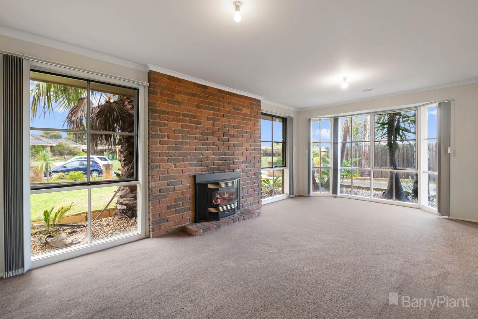 15 Katjusha CourtPakenham, VIC 3810, Pakenham - Thumbnail 2
