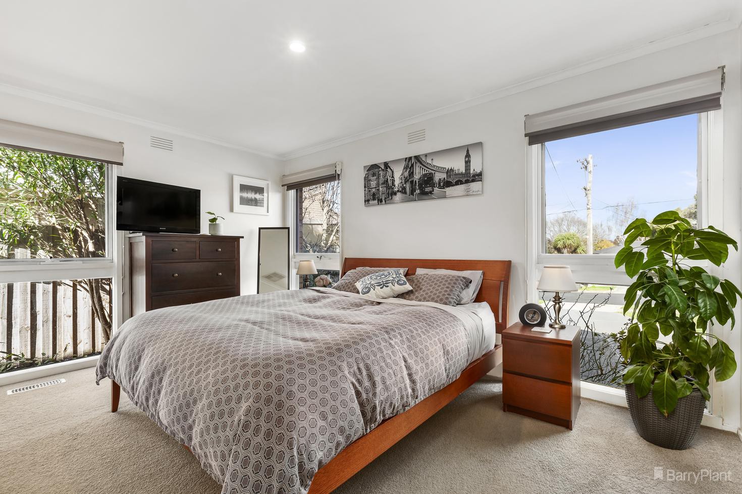 61 Canopus Drive, Doncaster East, VIC 3109, Doncaster East - Thumbnail 6