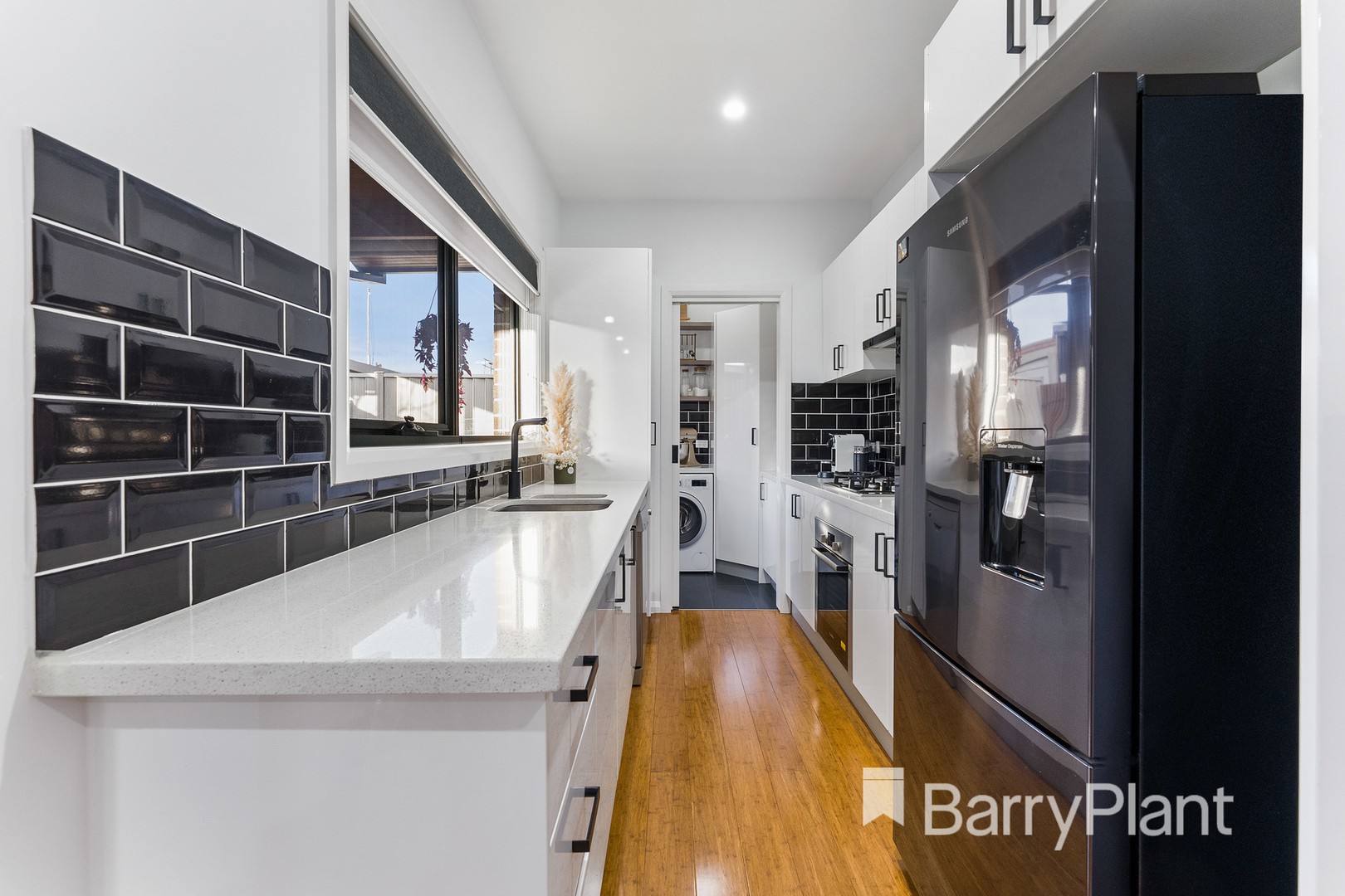 2/14 Mark StreetSt Albans, VIC 3021, St Albans - Thumbnail 5