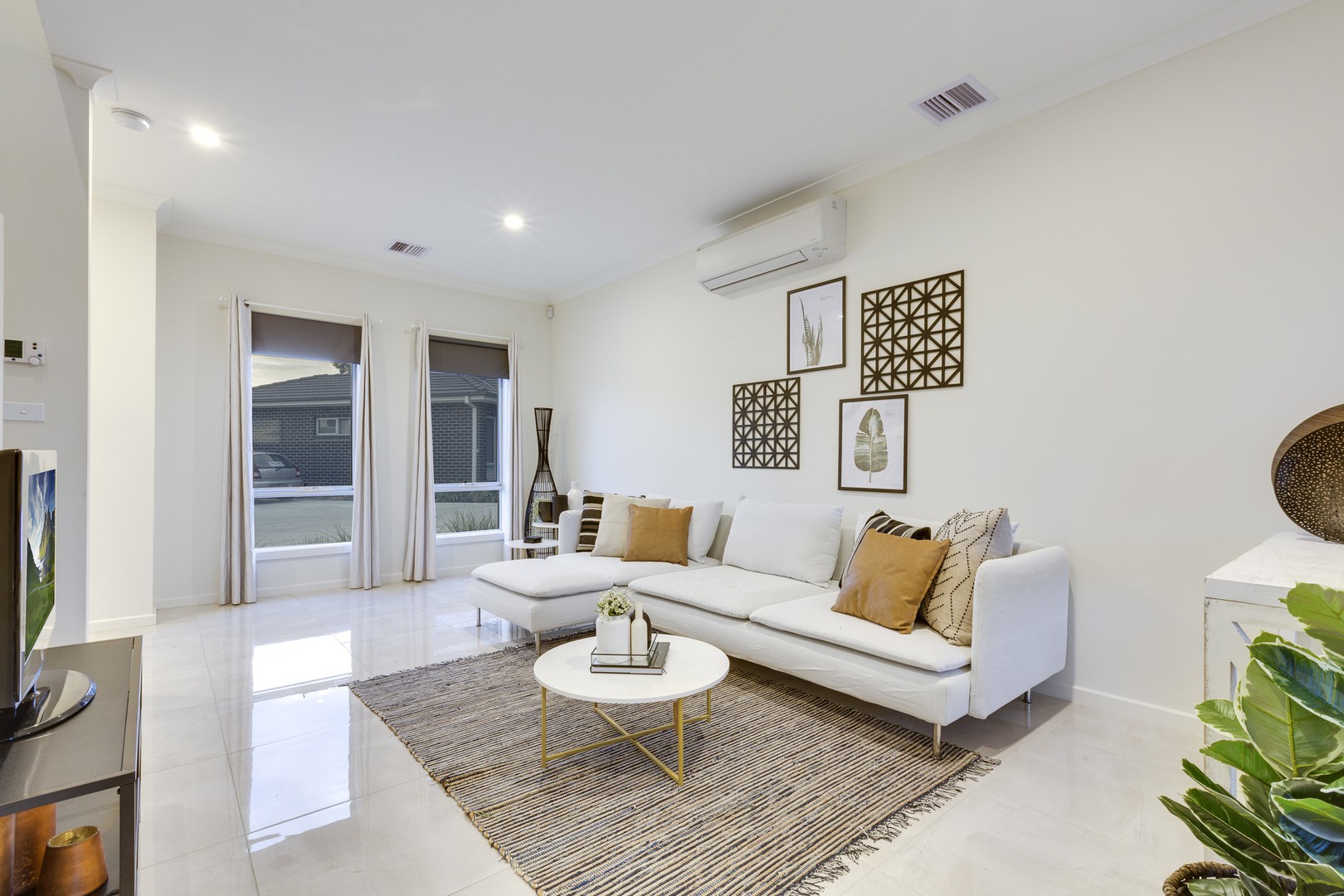 13 Kangaroo Paw CourtTaylors Lakes, VIC 3038, Taylors Lakes - Thumbnail 3