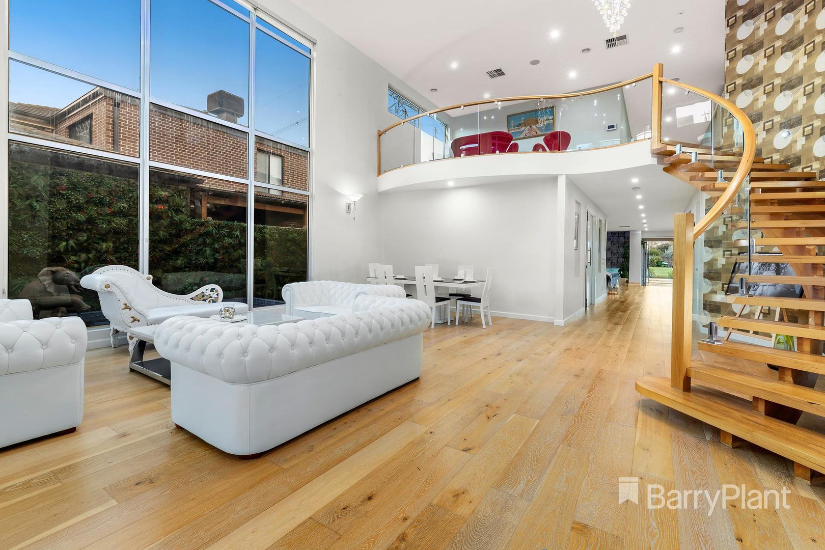 29 Delacombe DriveMill Park, VIC 3082, Mill Park - Thumbnail 2