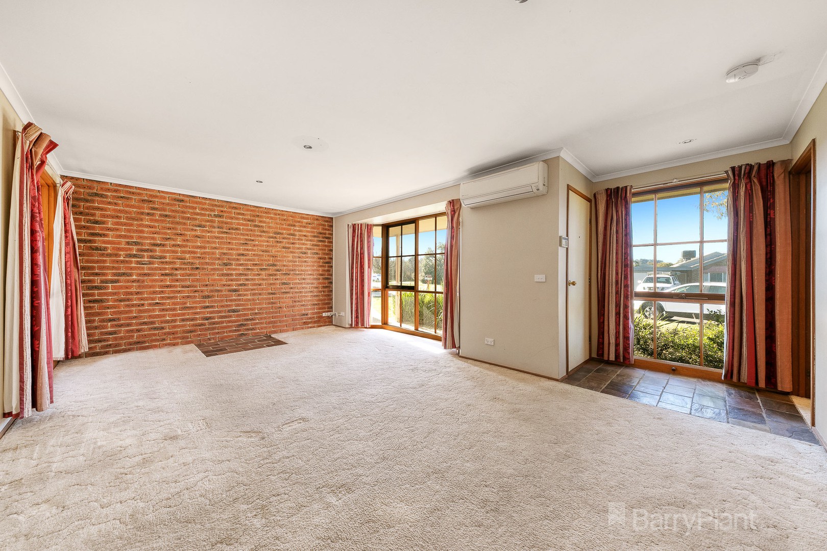 3 Mitre Crescent, Berwick, VIC 3806 - Thumbnail 1 - 03/08/2021