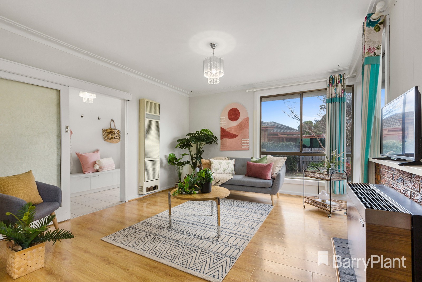 18 Melaleuca DriveGlen Waverley, VIC 3150, Glen Waverley - Thumbnail 2