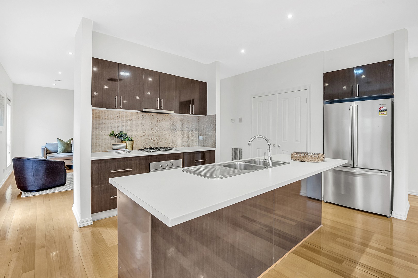 54 Kinglake CrescentCraigieburn, VIC 3064, Craigieburn - Thumbnail 3