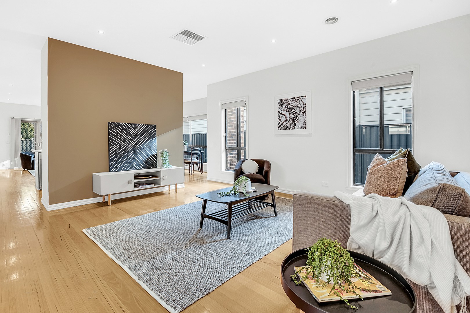 54 Kinglake CrescentCraigieburn, VIC 3064, Craigieburn - Thumbnail 6