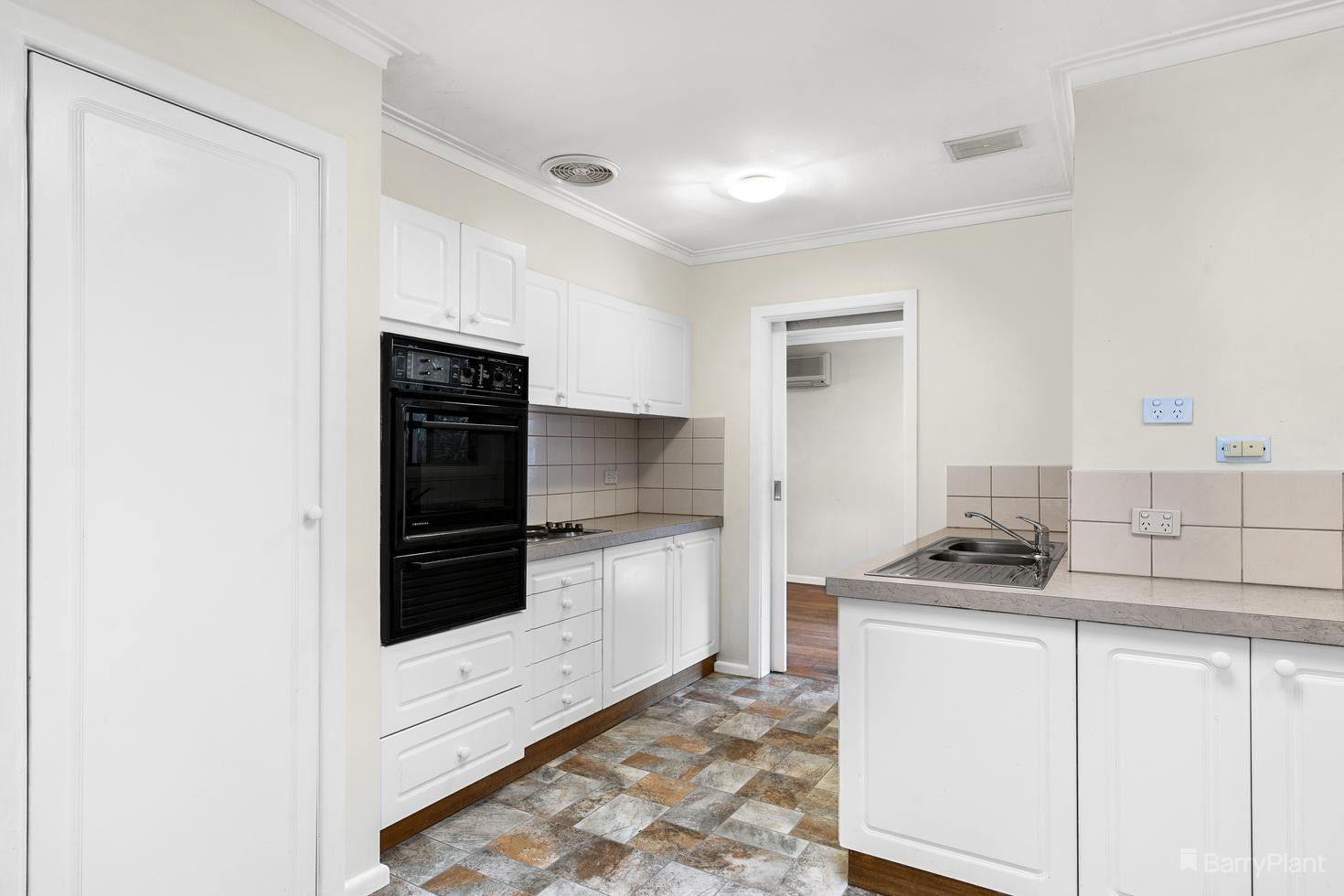 103 Dalton Street, Eltham, VIC 3095, Eltham - Thumbnail 3