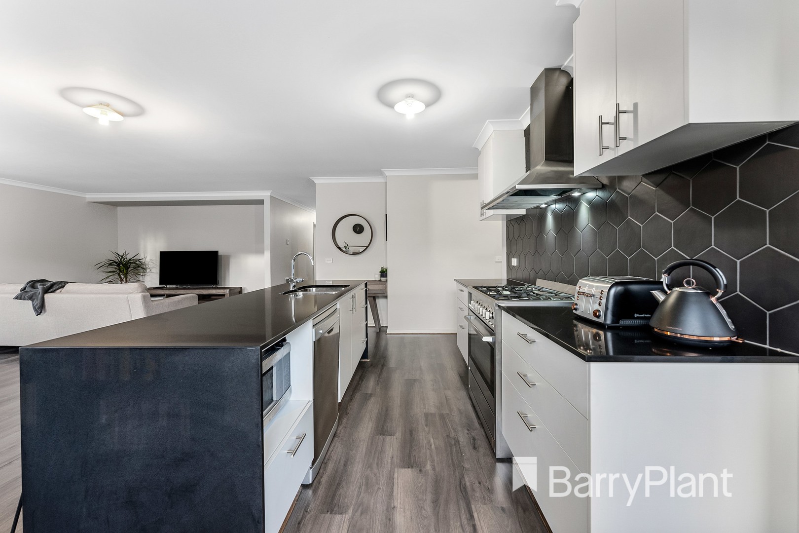 17 Joyous StreetWyndham Vale, VIC 3024, Wyndham Vale - Thumbnail 3