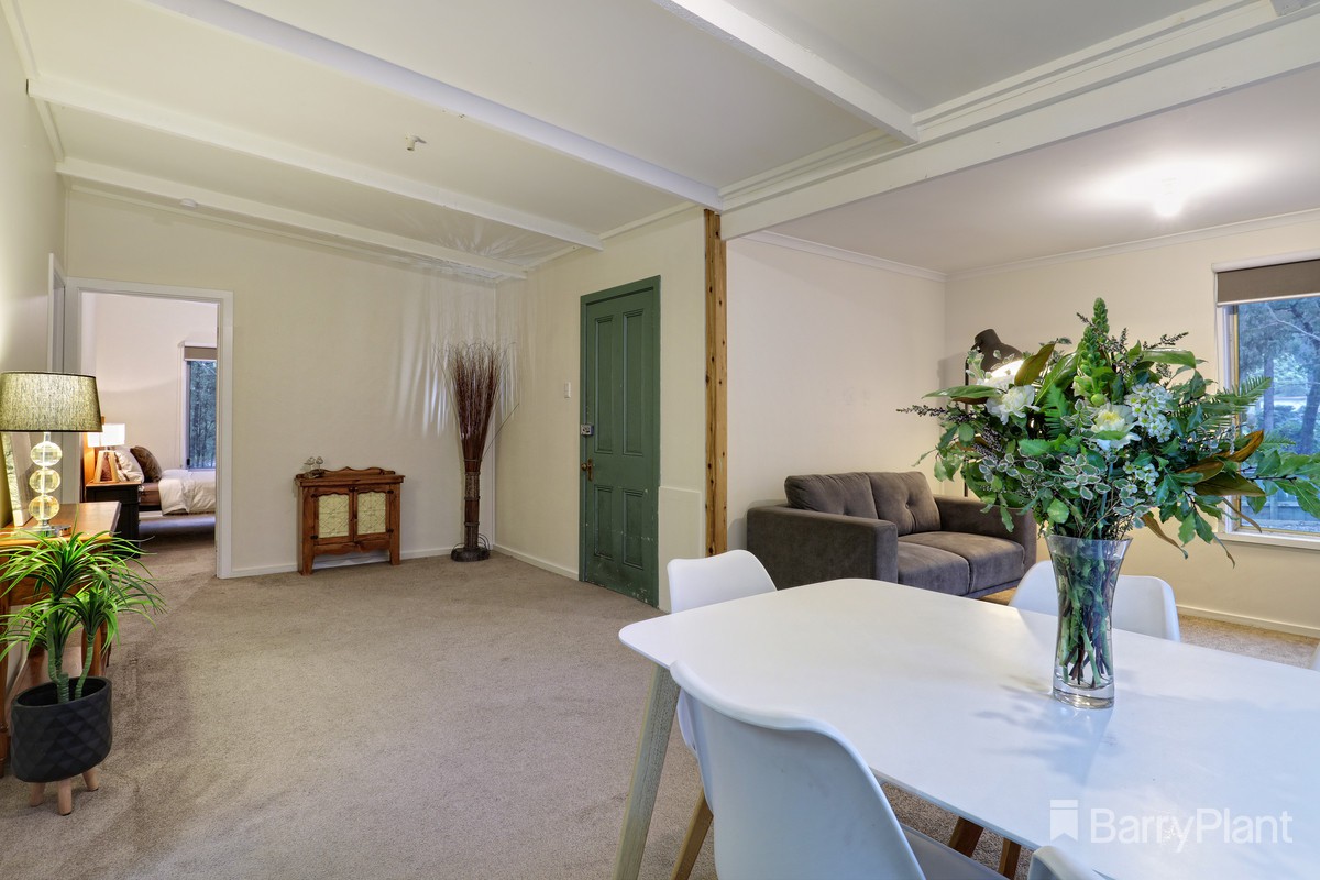 32 Alexander RoadCockatoo, VIC 3781, Cockatoo - Thumbnail 2