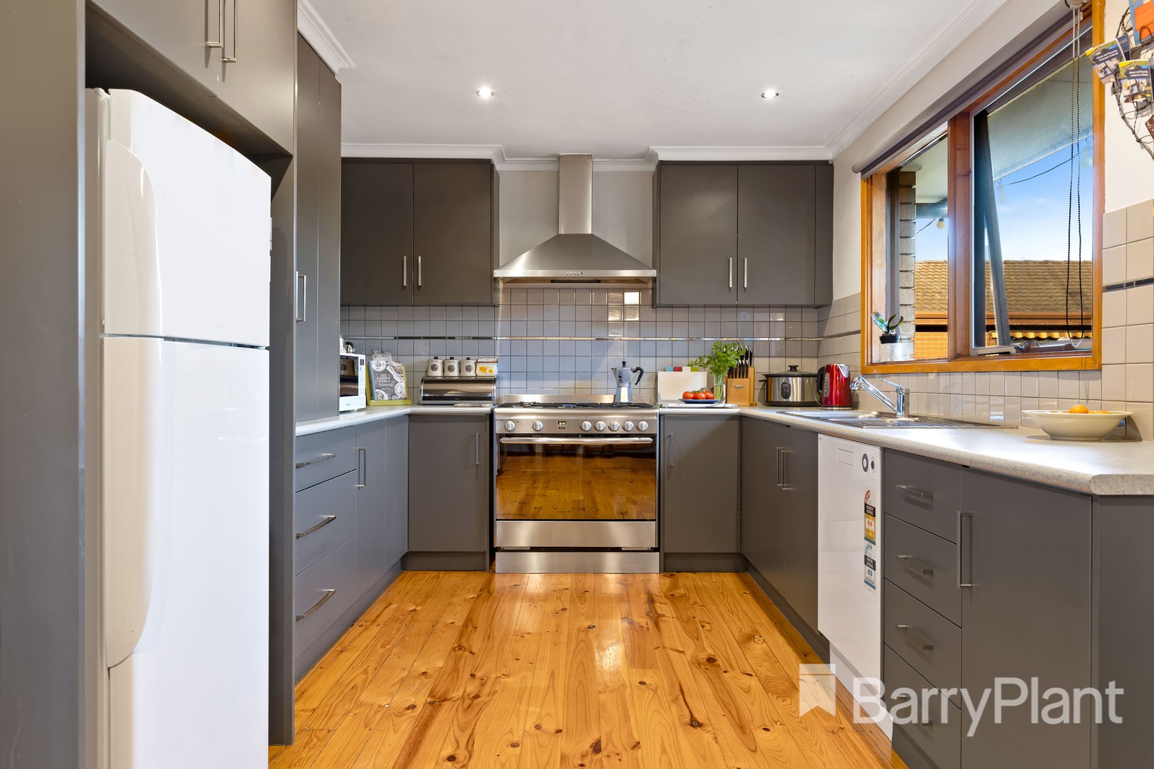 21 Langstaffe DriveWendouree, VIC 3355, Wendouree - Thumbnail 2