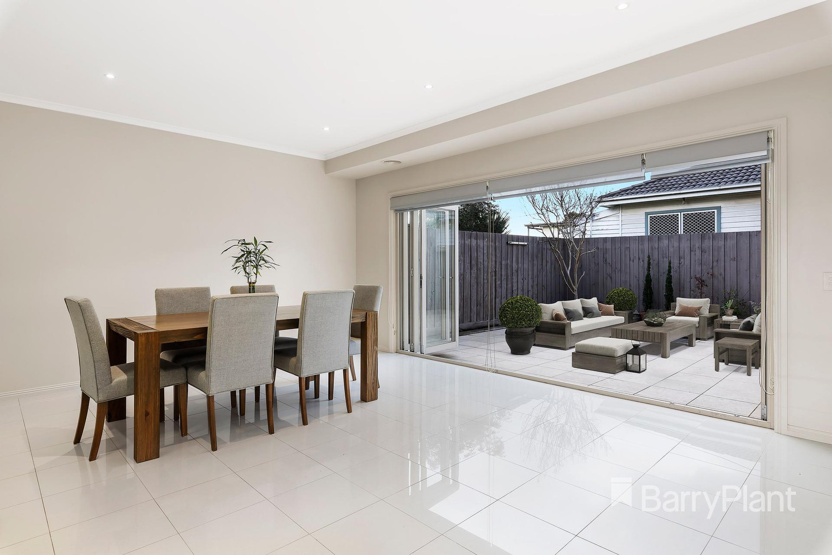 1/129 Mountain View RoadBriar Hill, VIC 3088, Briar Hill - Thumbnail 2