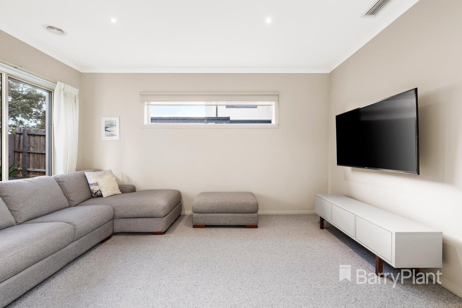 1/129 Mountain View RoadBriar Hill, VIC 3088, Briar Hill - Thumbnail 4