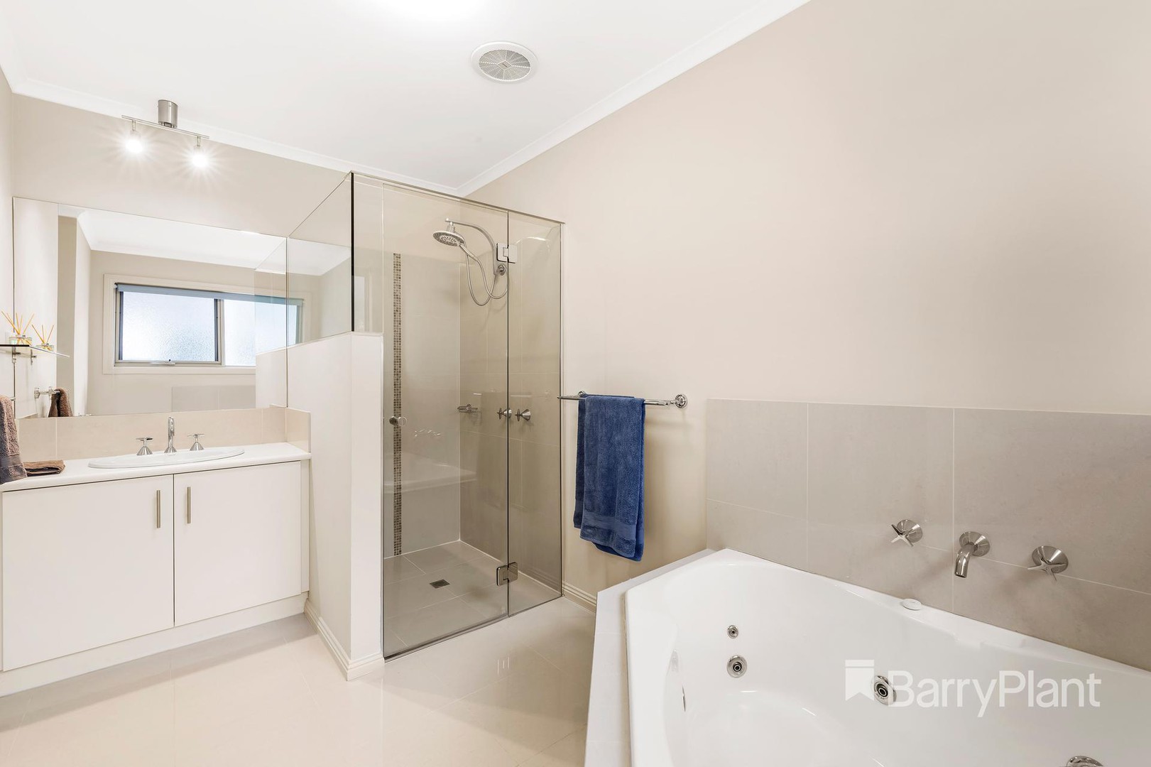 1/129 Mountain View RoadBriar Hill, VIC 3088, Briar Hill - Thumbnail 6
