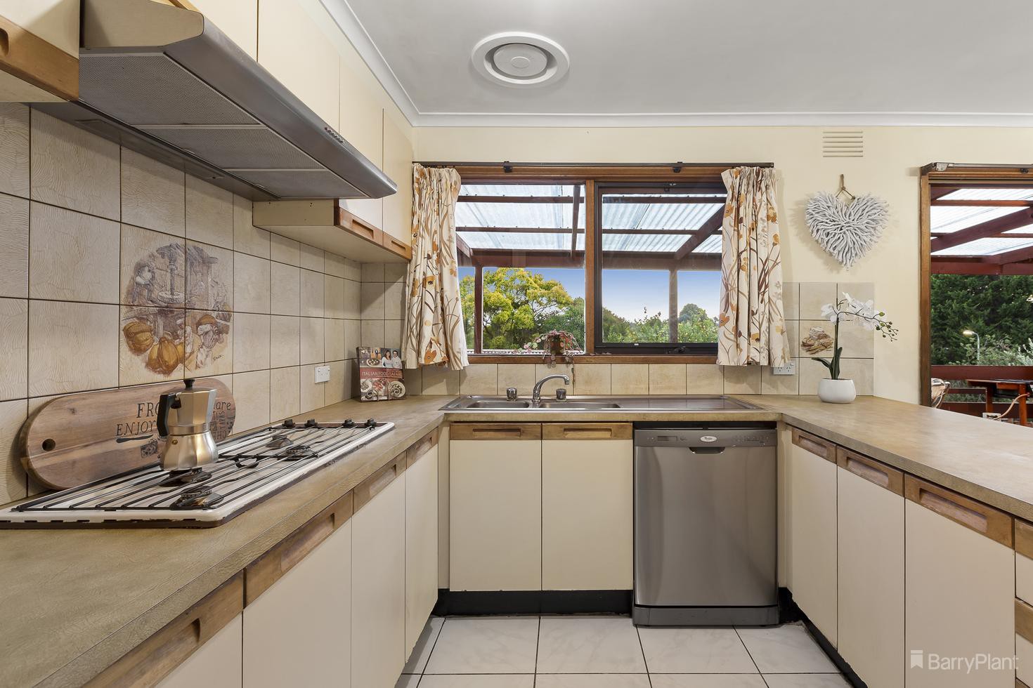 5 Fernlea Crescent, Doncaster East, VIC 3109, Doncaster East - Thumbnail 6