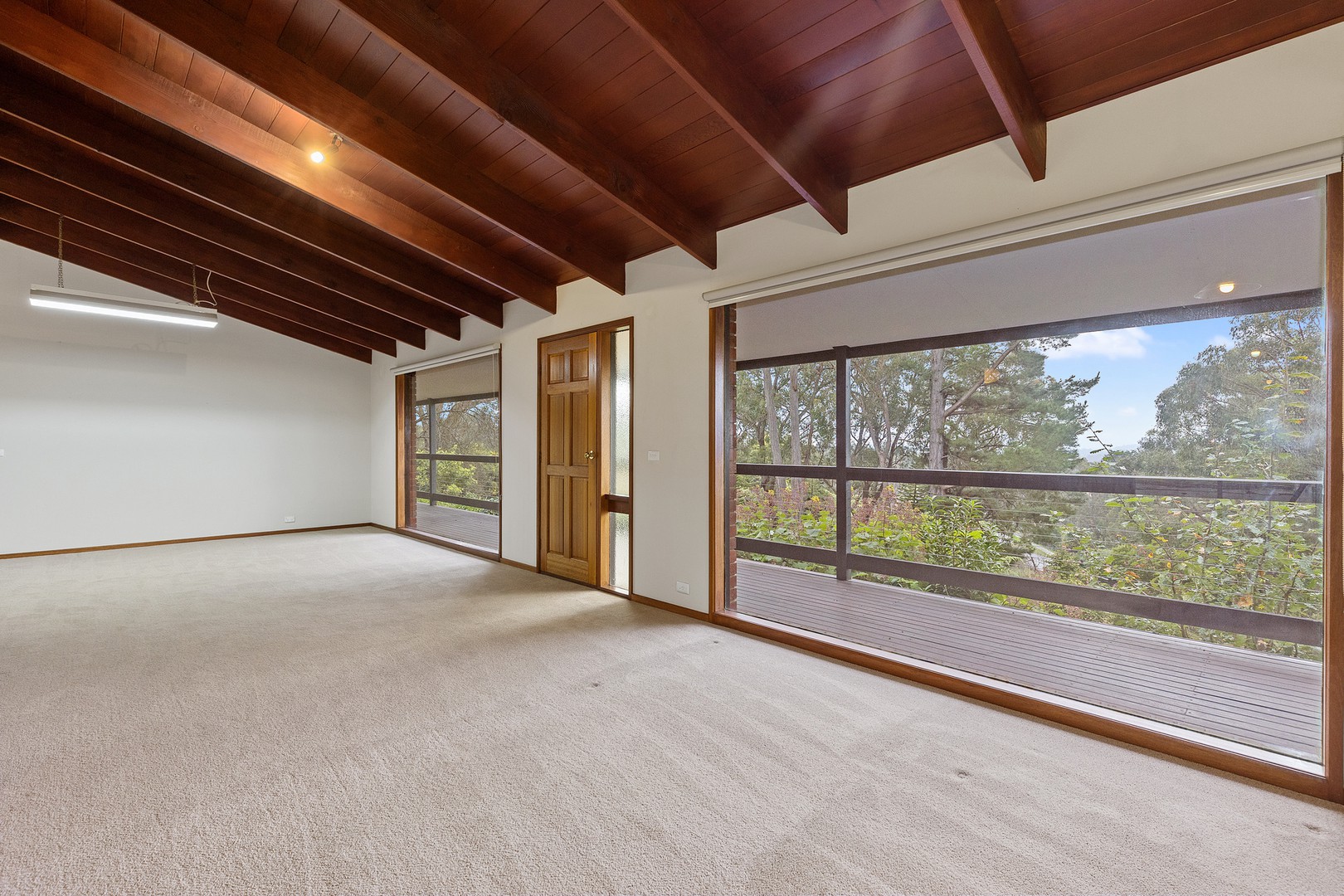 1 Juliet CrescentHealesville, VIC 3777, Healesville - Thumbnail 2