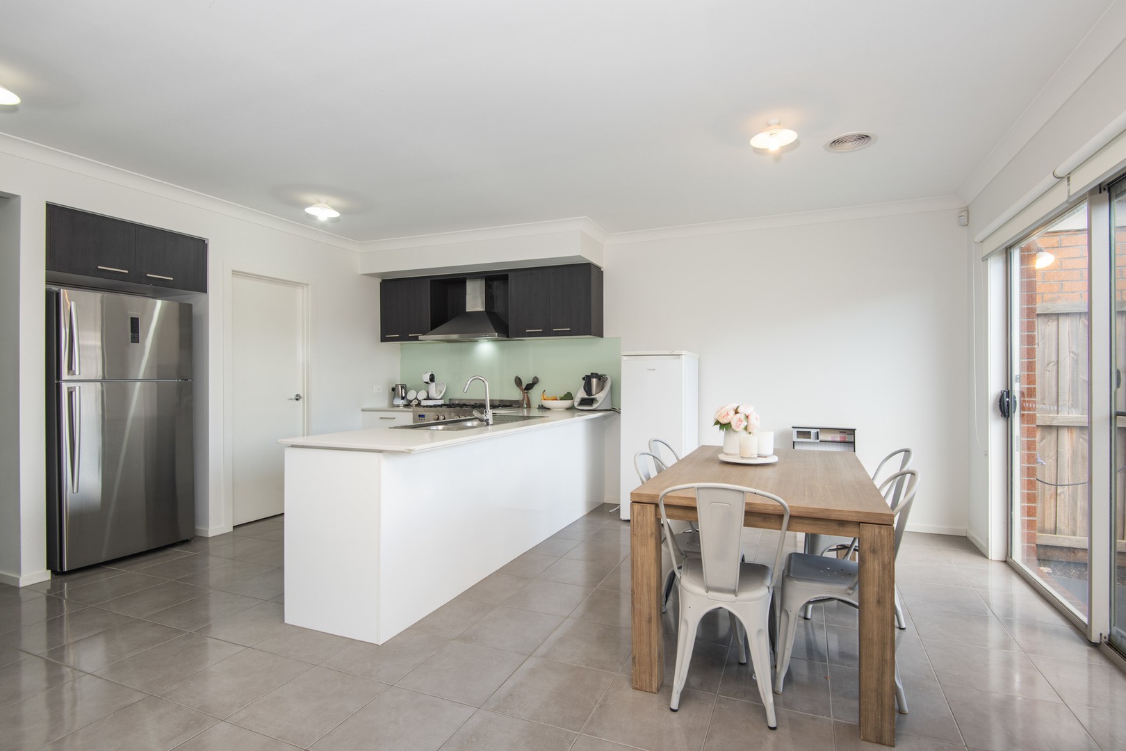 8 Trent CrescentCharlemont, VIC 3217, Charlemont - Thumbnail 4