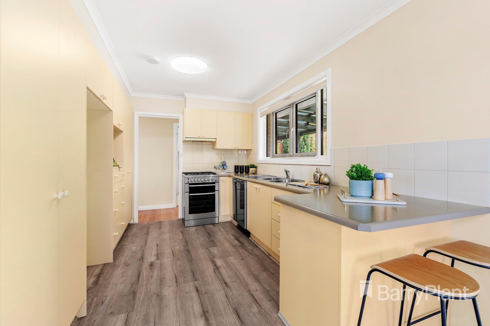 23 Frances AvenueGreensborough, VIC 3088, Greensborough - Thumbnail 3