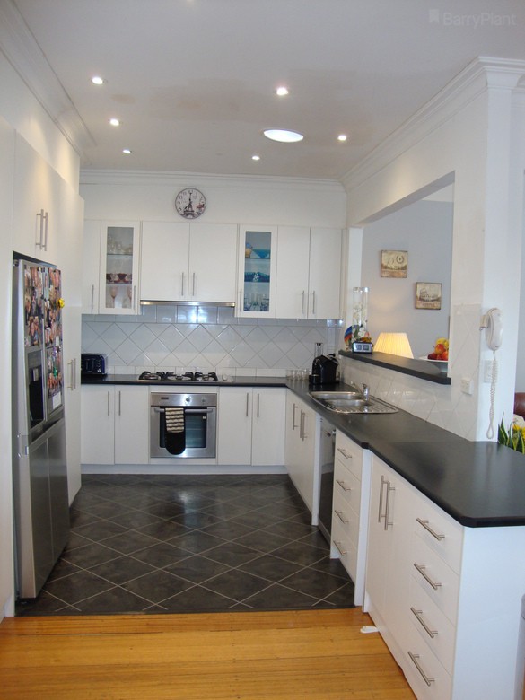 12 Balfour AvenueHeathmont, VIC 3135  - Leased, Heathmont - Thumbnail 3