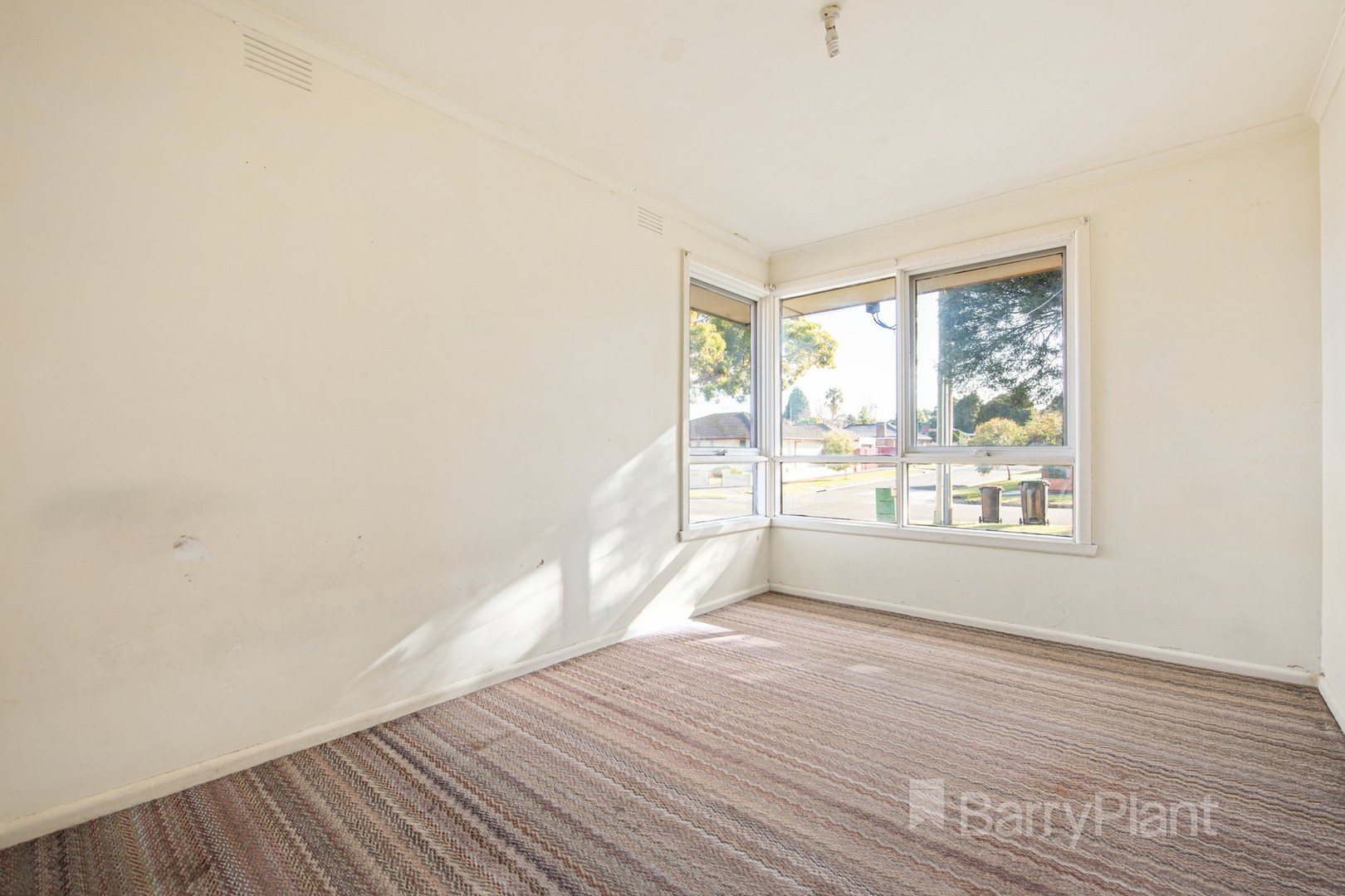46 Kingswood CrescentNoble Park North, VIC 3174, Noble Park North - Thumbnail 6