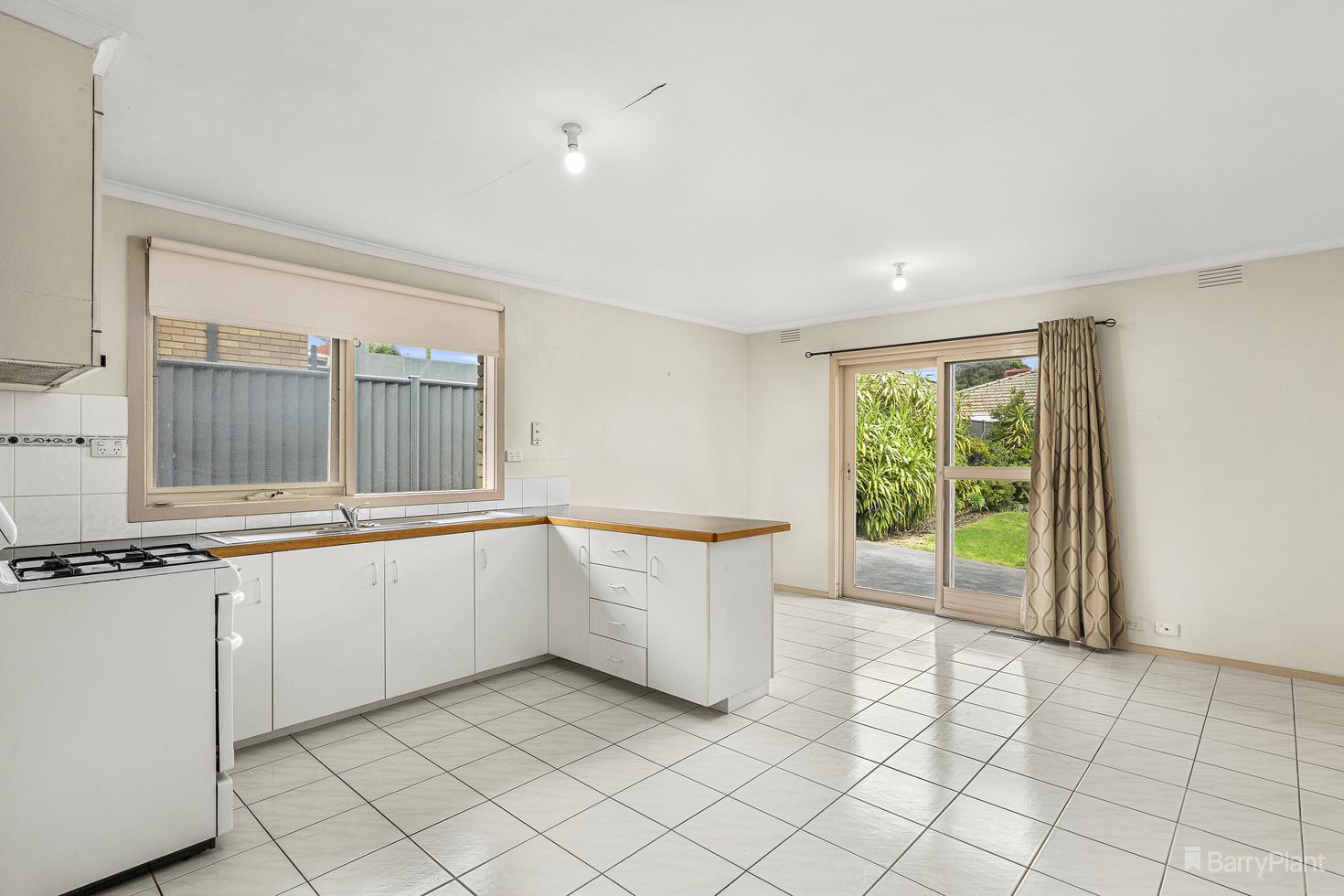 27 Thomas Street, Doncaster East, VIC 3109, Doncaster East - Thumbnail 3