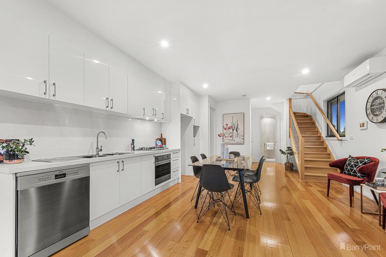 14 Saxon Street, Doncaster, VIC 3108, Doncaster - Thumbnail 5