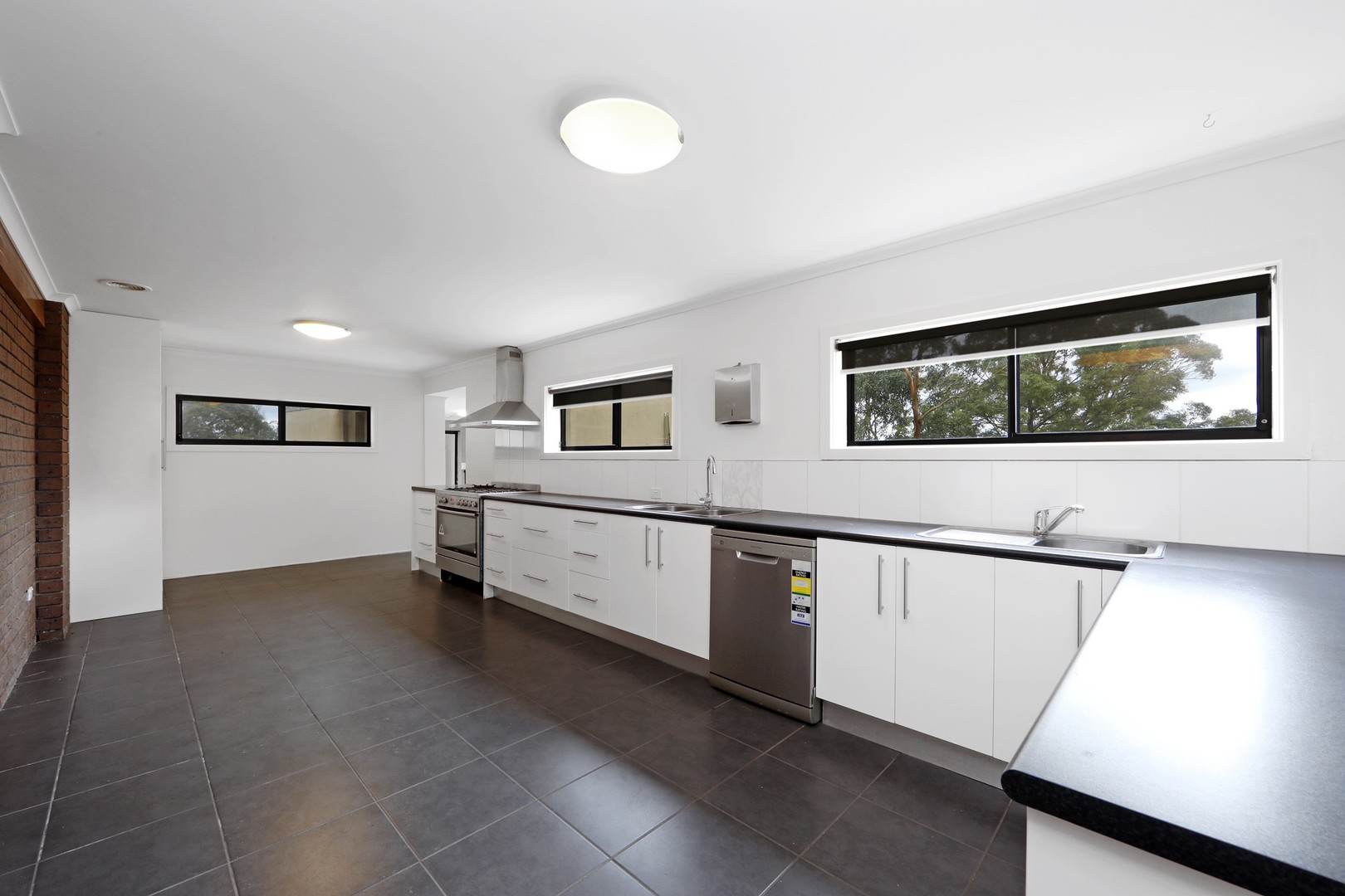 49 Hughes Street, Upwey, VIC 3158 - Thumbnail 2 - 09/08/2021