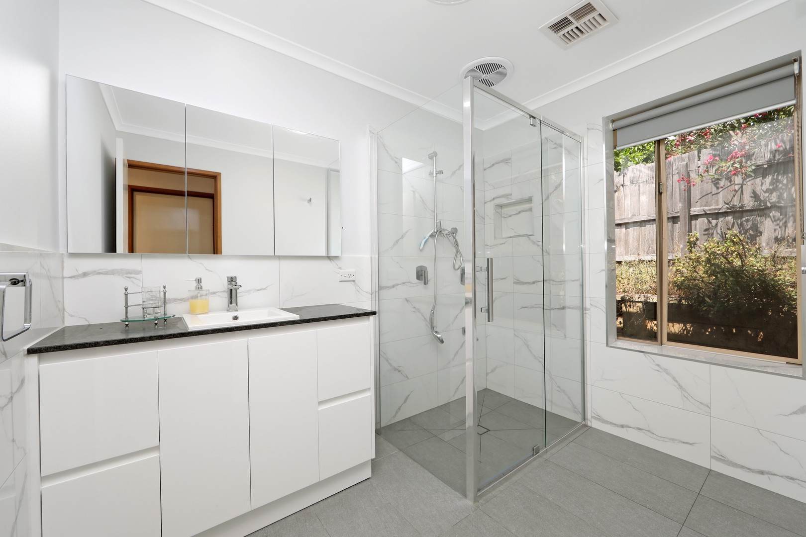 2 Rigby MewsRowville, VIC 3178  - Leased, Rowville - Thumbnail 4
