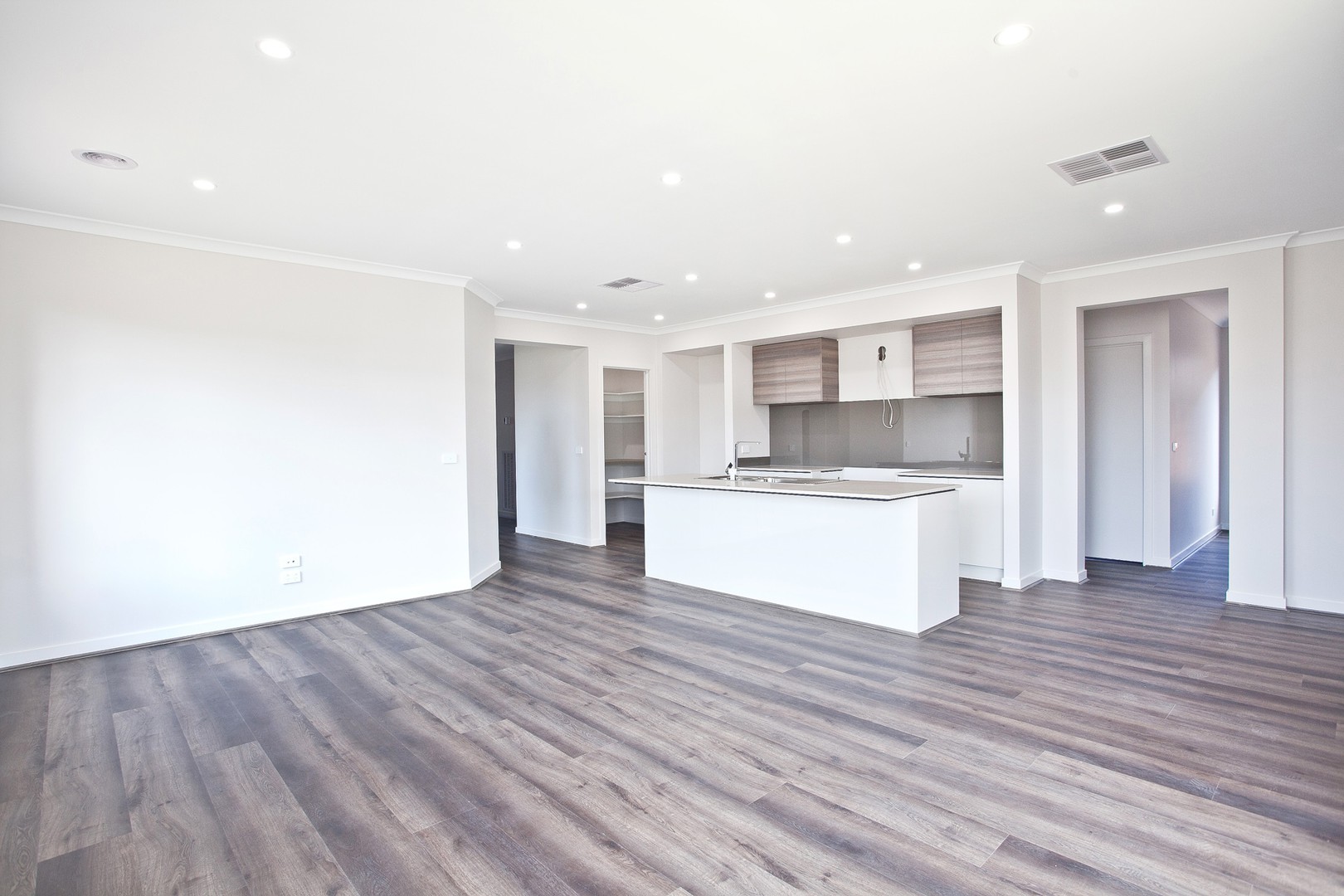 6 Aponte AvenueThornhill Park, VIC 3335  - Leased, Thornhill Park - Thumbnail 3