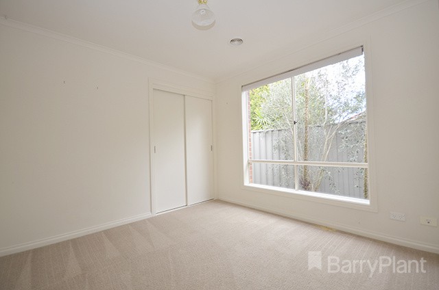 8 Cluden GardensSebastopol, VIC 3356  - Leased, Sebastopol - Thumbnail 6