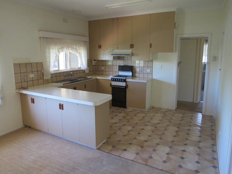 5 Capper CourtFlora Hill, VIC 3550  - Leased, Flora Hill - Thumbnail 3