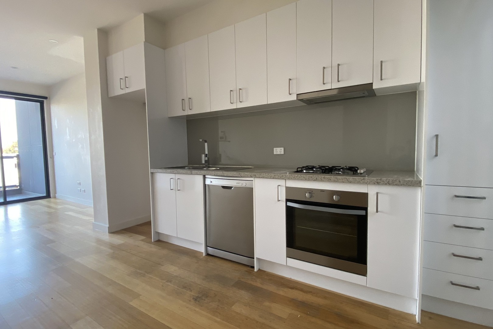16/70-72 St Georges RoadPreston, VIC 3072  - Leased, Preston - Thumbnail 4