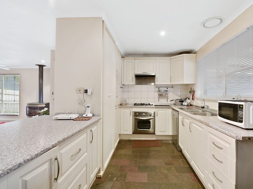 1/3 Mitchell CourtCranbourne North, VIC 3977  - Leased, Cranbourne North - Thumbnail 3