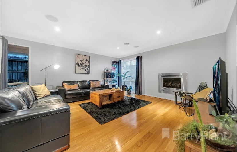 28 Baddeley CircuitCranbourne North, VIC 3977  - Leased, Cranbourne North - Thumbnail 5
