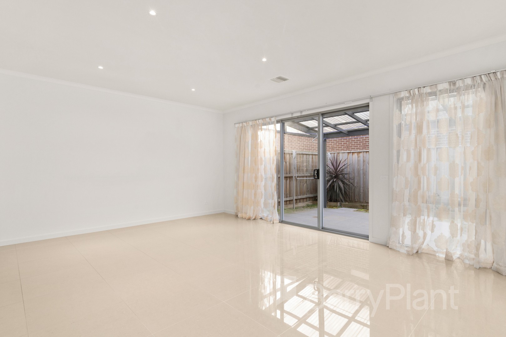 68 Artesian AvenueWantirna South, VIC 3152  - Leased, Wantirna South - Thumbnail 2