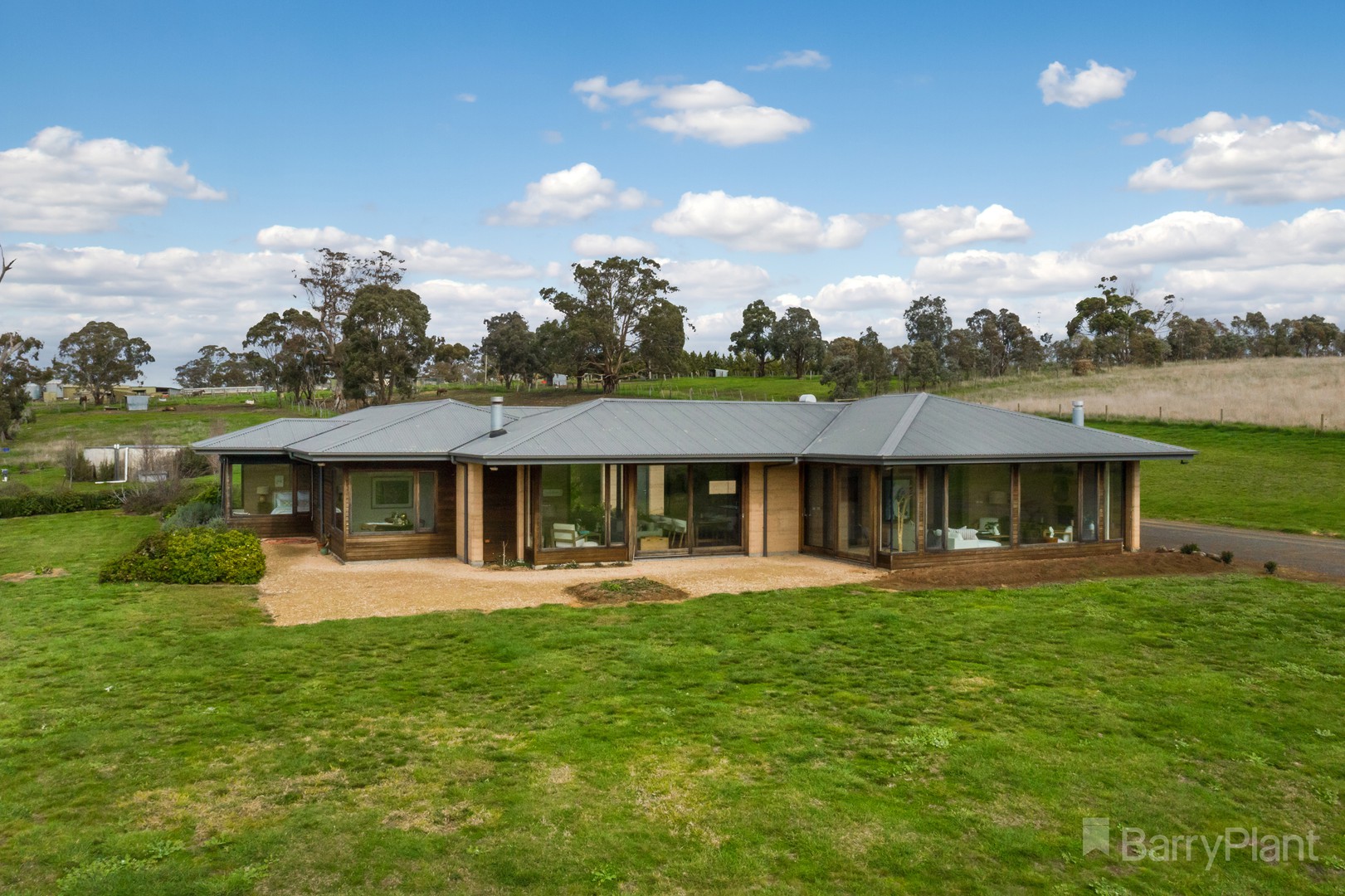330 Sugarloaf Creek RoadBroadford, VIC 3658, Broadford - Thumbnail 4