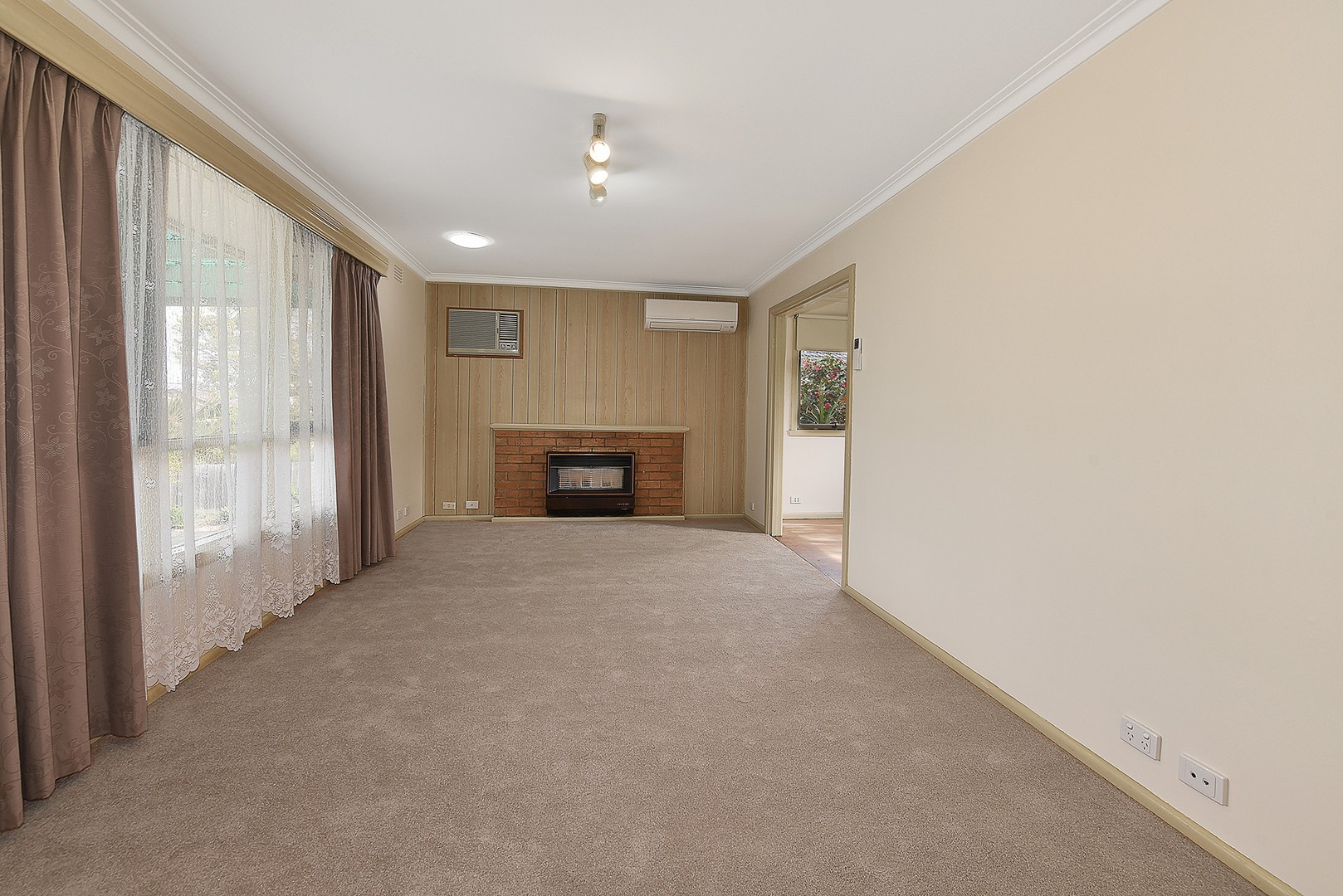 68 Mountain View Avenue, Avondale Heights, VIC 3034
