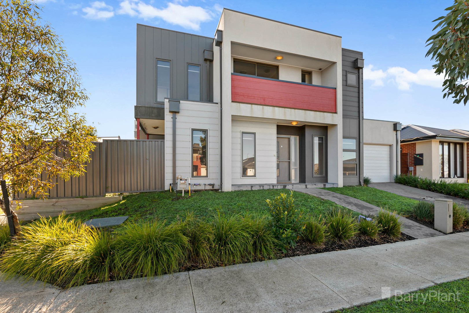 8 Tinnadice RoadCranbourne East, VIC 3977  - Leased, Cranbourne East - Thumbnail 2
