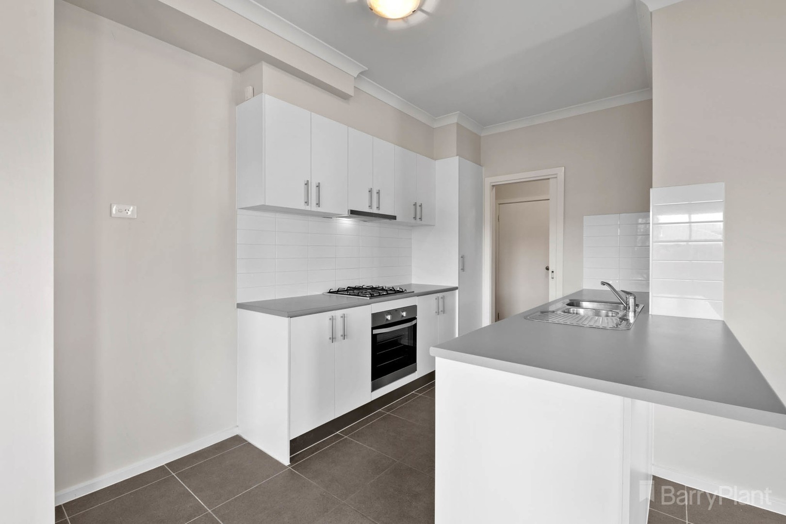 8 Tinnadice RoadCranbourne East, VIC 3977  - Leased, Cranbourne East - Thumbnail 3