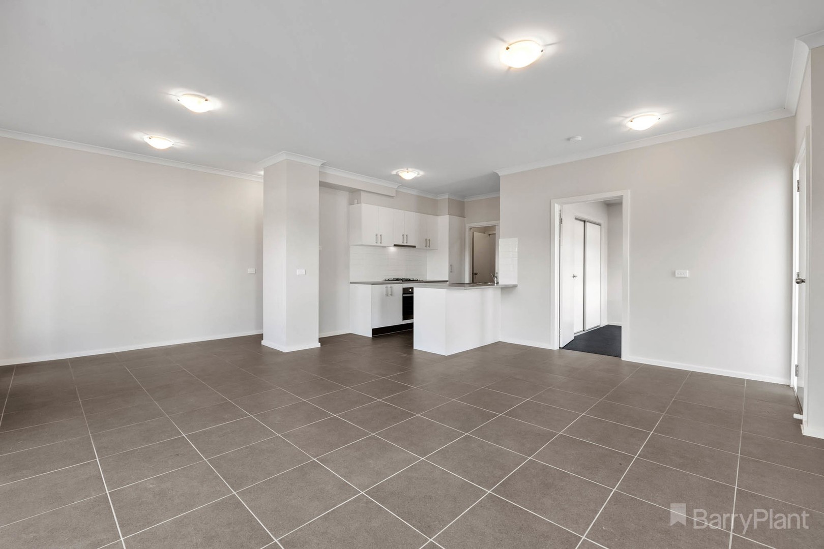 8 Tinnadice RoadCranbourne East, VIC 3977  - Leased, Cranbourne East - Thumbnail 6