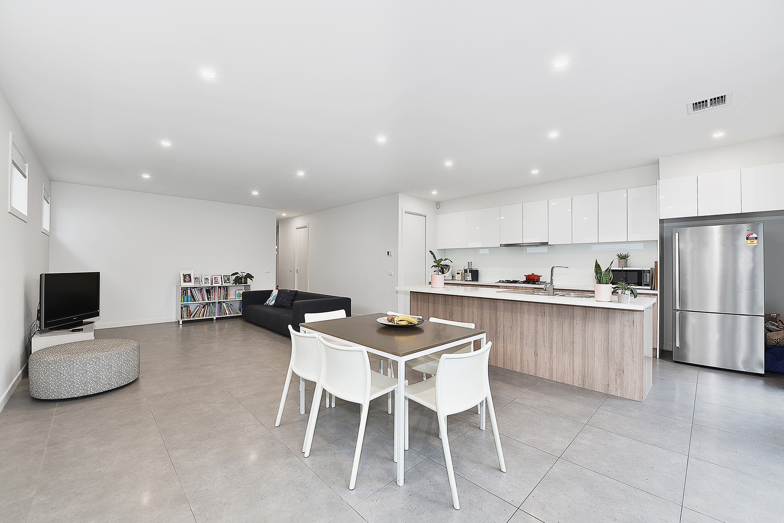 2/5 Afton  Street, Aberfeldie, VIC 3040 - Thumbnail 1 - 17/08/2021