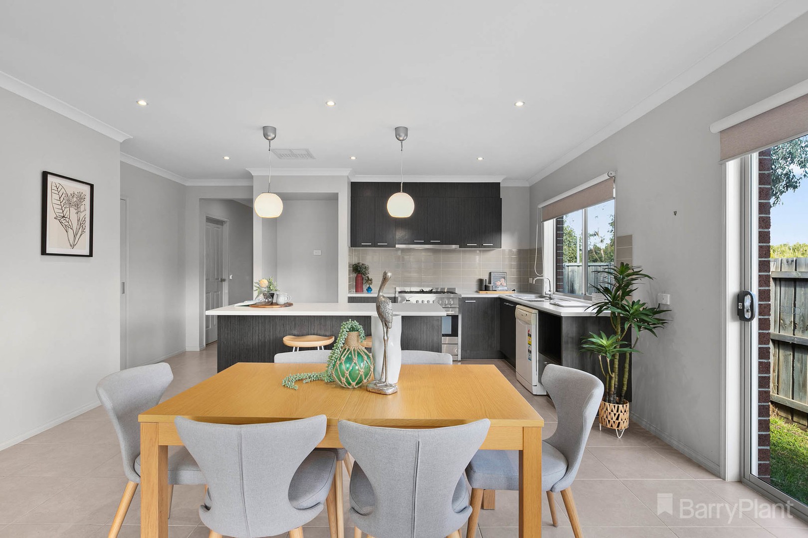 11 Avisha WayNarre Warren, VIC 3805, Narre Warren - Thumbnail 4