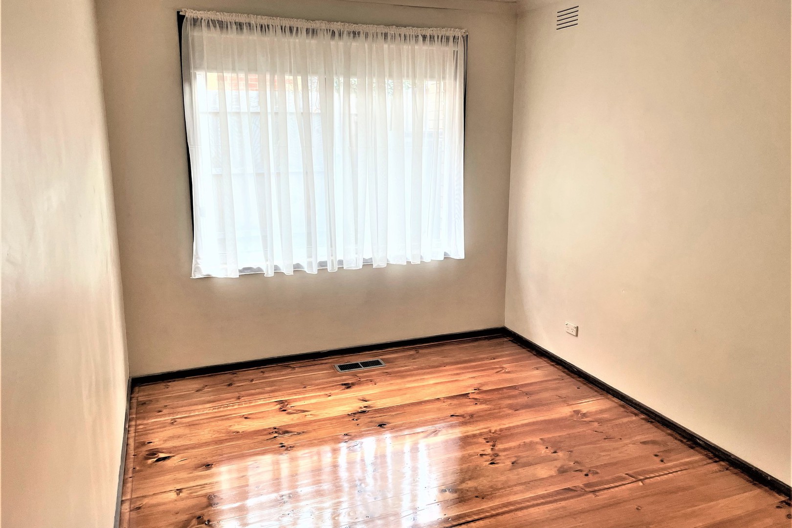 2/100 Fyffe Street, Thornbury, VIC 3071 - Thumbnail 1 - 18/08/2021