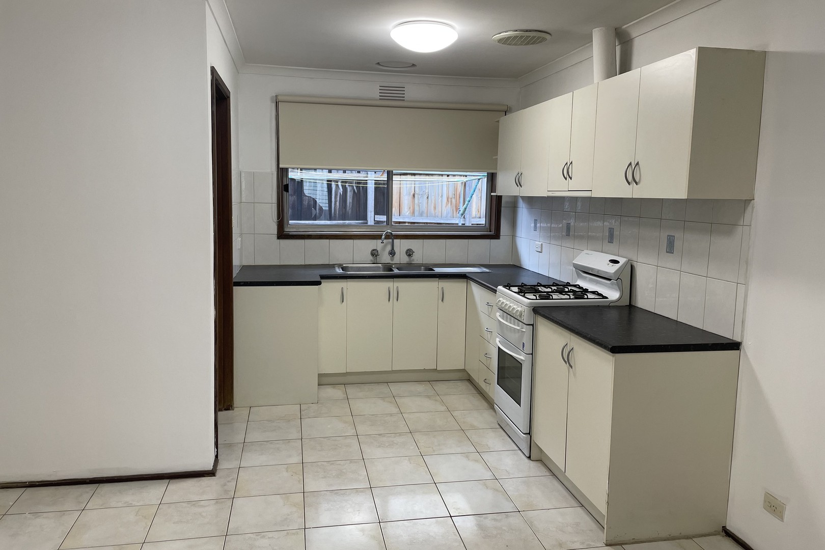 2/100 Fyffe Street, Thornbury, VIC 3071 - Thumbnail 2 - 18/08/2021