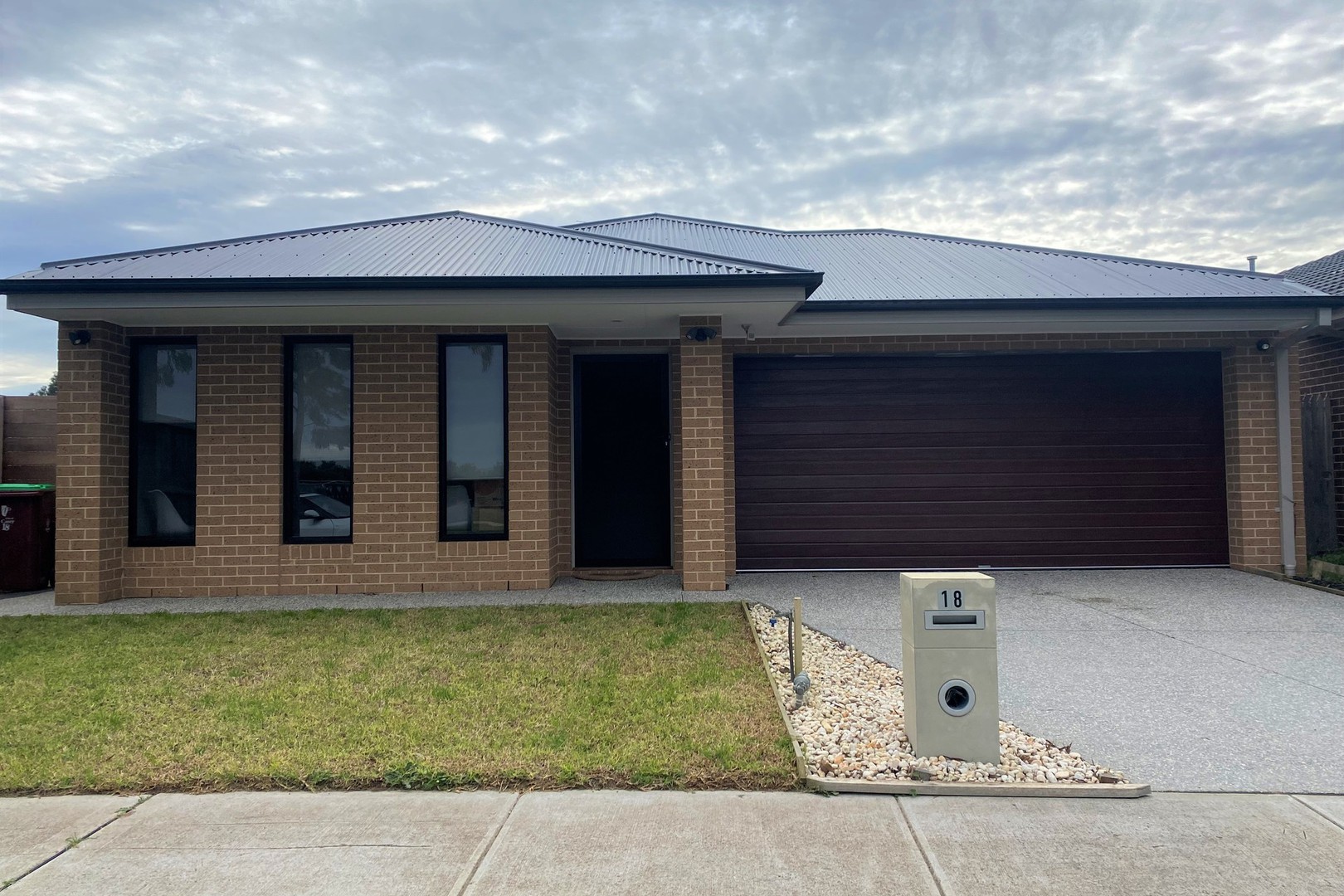 18 Lemongrove Way, Berwick, VIC 3806 - Thumbnail 1 - 18/08/2021