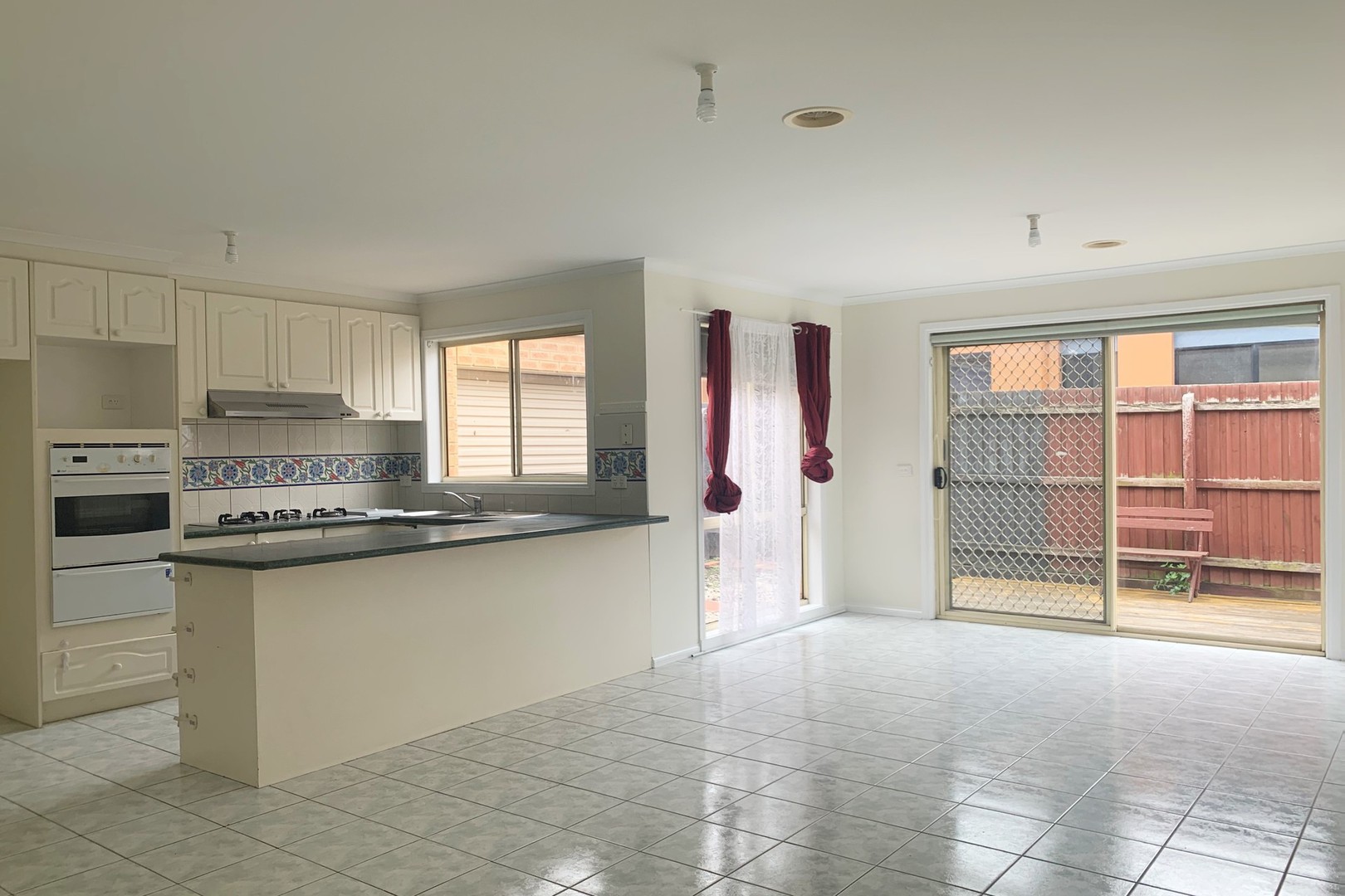 43 Shortridge Circuit, Roxburgh Park, VIC 3064 - Thumbnail 2 - 19/08/2021