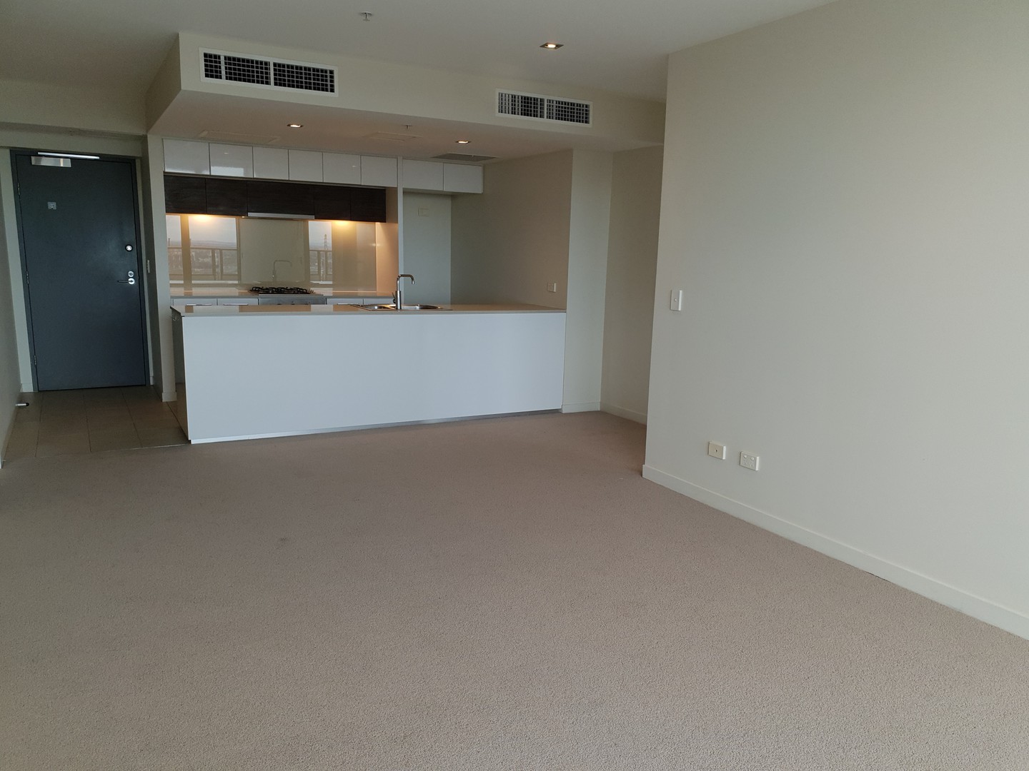 3407/100 Harbour Esplanade, Docklands, VIC 3008 - Thumbnail 2 - 23/08/2021