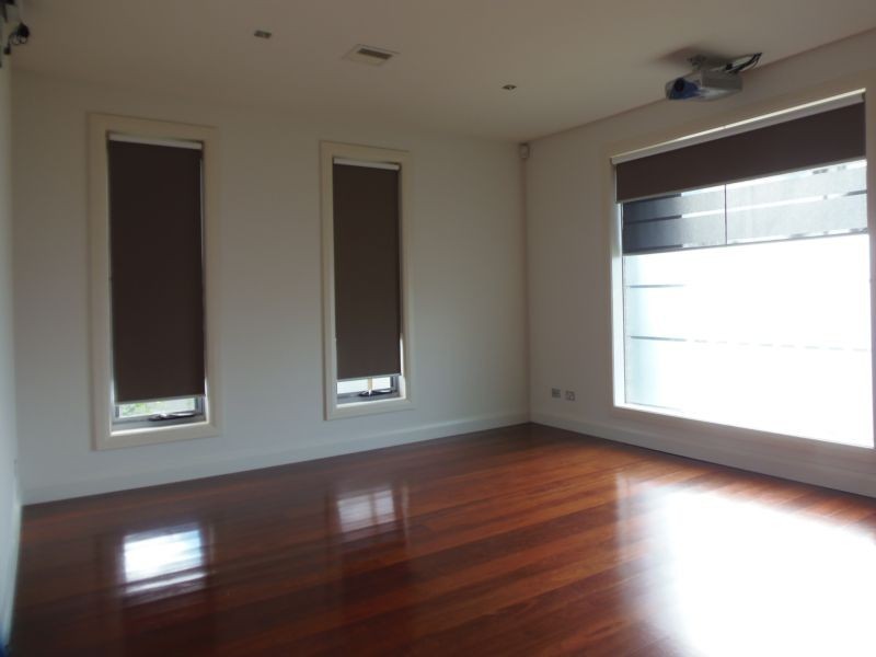 16 Cranwell Square, Caroline Springs, VIC 3023 - Thumbnail 1 - 23/08/2021